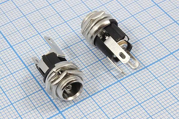 гн пит DC 2,0D5,5\3C\NC\пан М8\пл/мет\QTCZ-025\ --- Разъемы питания DC