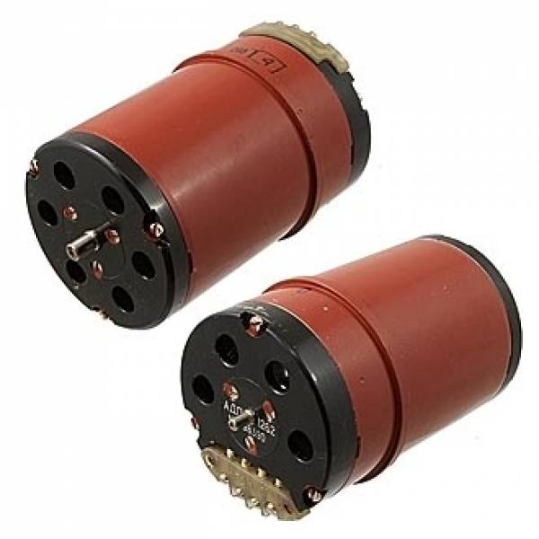 двиг 110В~\70x m122\ 1750\49мНм\АДП-1262\50Гц --- Двигатели