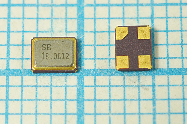 18000 \SMD03225C4\12\ 10\ 30/-40~85C\SMD0302\1Г --- Кварцевые резонаторы (пьезокерамические, диэлектрические, ПАВ (SAW), резонаторы из других пьезоматериалов)