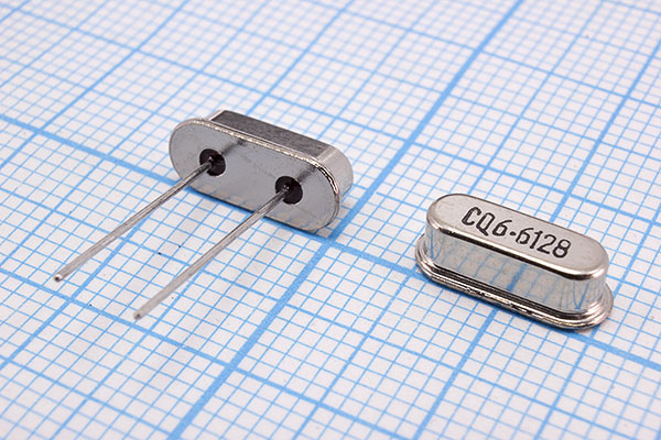 6612,812 \HC49S3\32\ 30\ 30/-10~60C\C4HS\1Г (CQ) --- Кварцевые резонаторы (пьезокерамические, диэлектрические, ПАВ (SAW), резонаторы из других пьезоматериалов)