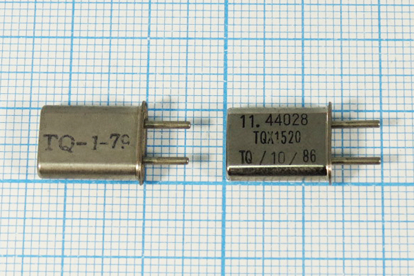 11440,28 \HC42U\\\\\ХСР 1Г (TQX1520) --- Кварцевые резонаторы (пьезокерамические, диэлектрические, ПАВ (SAW), резонаторы из других пьезоматериалов)