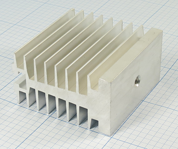 охладитель  80x 80x 45/М8\I10\\Al\сер\О-231\ --- Охладители (радиаторы охлаждения)