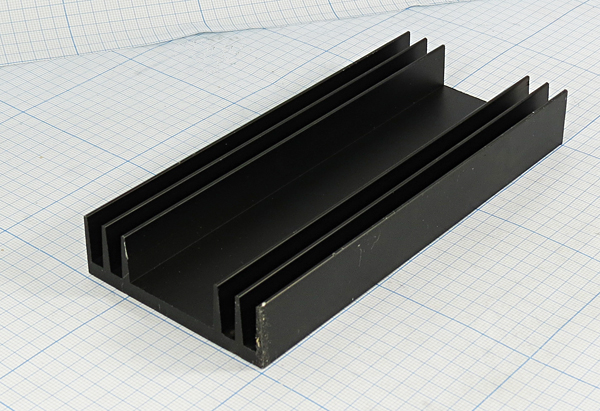 охладитель 150x 65x 20\F11\\Al\чер\BLA055-150\ --- Охладители (радиаторы охлаждения)