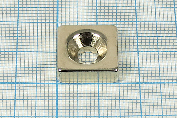 магнит 15,0x15,0x 5/отв d5\паралл\\Ni\\с зенковкой --- Неодимовые и Ферритовые магниты