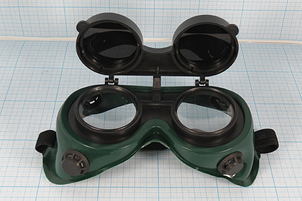 очки сварщика\\\WELDING GOGGLES\ --- 
