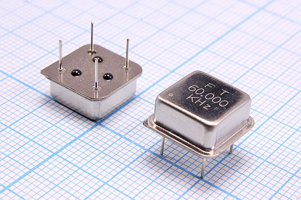 гк 60 \\HALF\T/CM\5В\FXO-H\FT --- Кварцевые генераторы