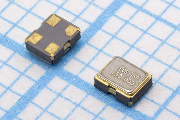 гк 50000 \TCXO\SMD02016C4\CM\3,3В\ECS-TXO-2016-33\ --- Кварцевые генераторы