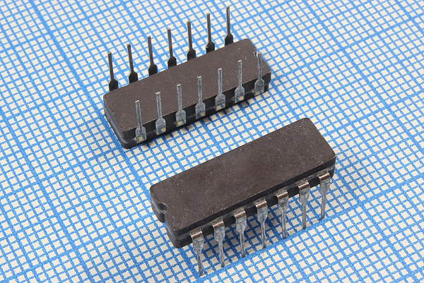 МС К155ЛП9\DIP-14\ --- Микросхемы