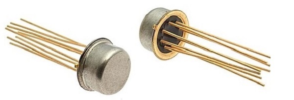 МС К521СА2\301.8-2\\[mA710] --- Микросхемы