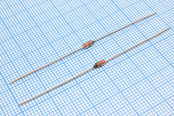 Дстаб    9,0\0,3Вт\КД-2\Д818Г\стек --- Стабилитроны