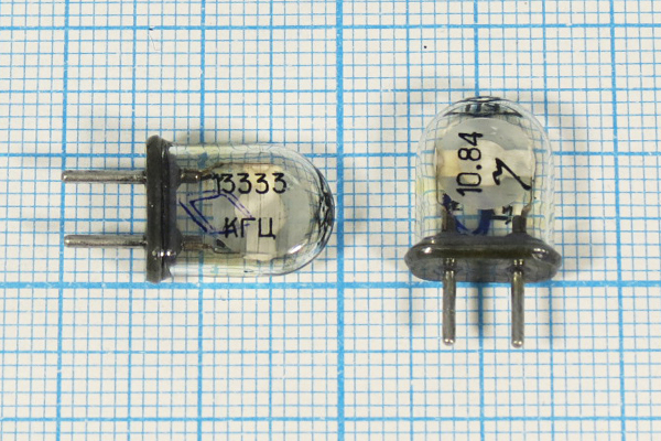13333 \КА\\\\\1Г --- Кварцевые резонаторы (пьезокерамические, диэлектрические, ПАВ (SAW), резонаторы из других пьезоматериалов)