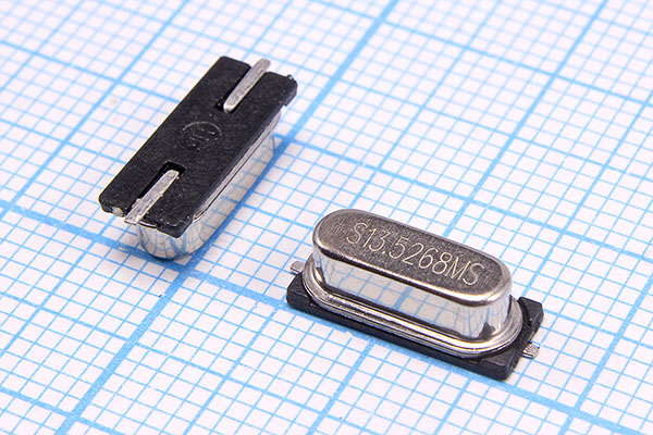 13526,8 \SMD49S4\10\ 20\ 20/-20~70C\S13,5268MS\1Г --- Кварцевые резонаторы (пьезокерамические, диэлектрические, ПАВ (SAW), резонаторы из других пьезоматериалов)