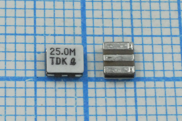 25000 \C04741C3\\\\CCR25,0MC6T\TDK --- Кварцевые резонаторы (пьезокерамические, диэлектрические, ПАВ (SAW), резонаторы из других пьезоматериалов)