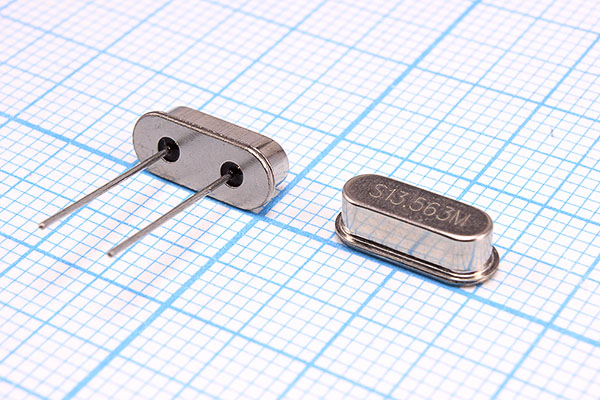 13563 \HC49S3\10\ 15\ 20/-20~70C\S13,563M\1Г CY --- Кварцевые резонаторы (пьезокерамические, диэлектрические, ПАВ (SAW), резонаторы из других пьезоматериалов)