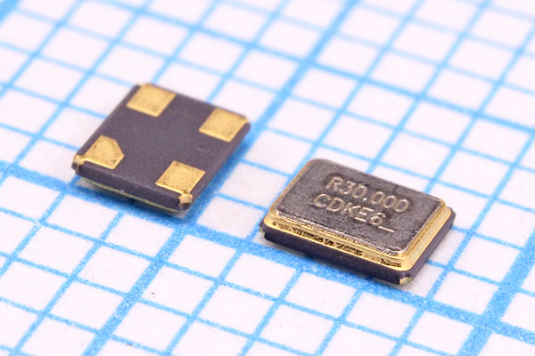 30000 \SMD02520C4\10\ 10\ 10/-10~60C\XME\1Г CREC --- Кварцевые резонаторы (пьезокерамические, диэлектрические, ПАВ (SAW), резонаторы из других пьезоматериалов)