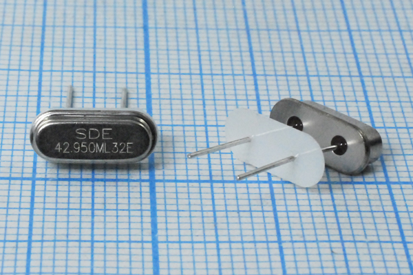 42950 \HC49S3\32\ 10\ 30/-40~85C\49S[SDE]\3Г +IS --- Кварцевые резонаторы (пьезокерамические, диэлектрические, ПАВ (SAW), резонаторы из других пьезоматериалов)