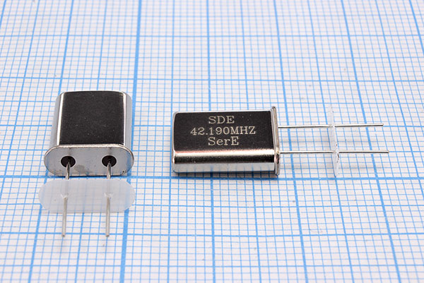 42190 \HC49U\S\ 10\ 30/-40~85C\49U[SDE]\3Г +IS --- Кварцевые резонаторы (пьезокерамические, диэлектрические, ПАВ (SAW), резонаторы из других пьезоматериалов)