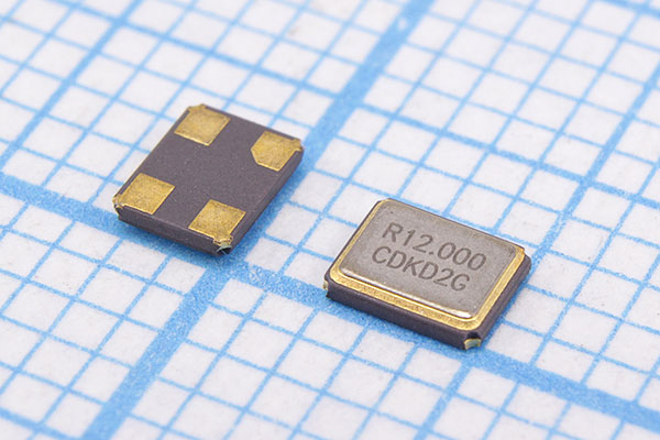 12000 \SMD03225C4\10\ 20\ 20/-40~85C\XMD\1Г CREC --- Кварцевые резонаторы (пьезокерамические, диэлектрические, ПАВ (SAW), резонаторы из других пьезоматериалов)