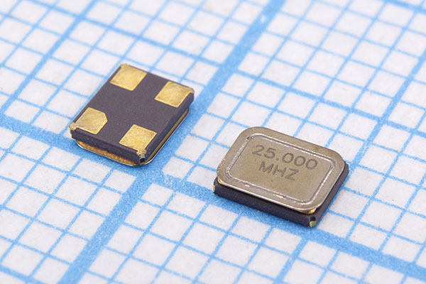 25000 \SMD03225C4\10\ 10\ 10/-20~70C\XMH\1Г CREC --- Кварцевые резонаторы (пьезокерамические, диэлектрические, ПАВ (SAW), резонаторы из других пьезоматериалов)