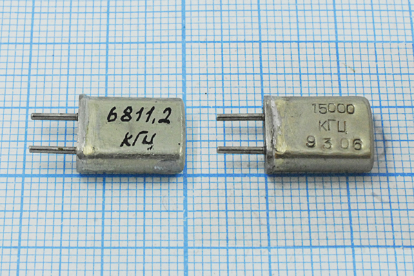 6811,2 \HC25U\\\\МА\1Г --- Кварцевые резонаторы (пьезокерамические, диэлектрические, ПАВ (SAW), резонаторы из других пьезоматериалов)