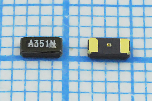 32,768 \SMD03215C2\ 7\ 20\ /-40~85C\FC-135\1Г --- Кварцевые резонаторы (пьезокерамические, диэлектрические, ПАВ (SAW), резонаторы из других пьезоматериалов)