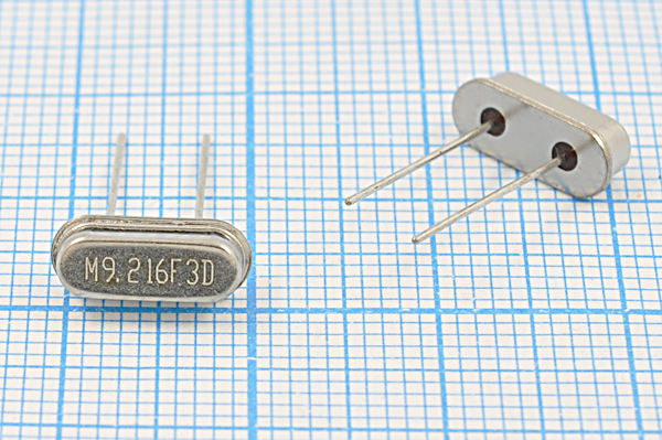9216 \HC49S3\16\ 30\\HC49S[MEC]\1Г (M9.216F3D) --- Кварцевые резонаторы (пьезокерамические, диэлектрические, ПАВ (SAW), резонаторы из других пьезоматериалов)