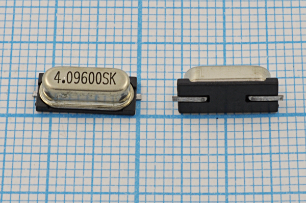 4096 \SMD49S4\30\\\\1Г (4.09600SK) --- Кварцевые резонаторы (пьезокерамические, диэлектрические, ПАВ (SAW), резонаторы из других пьезоматериалов)