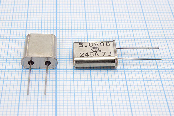 5068,8 \HC49U\16\\\\1Г --- Кварцевые резонаторы (пьезокерамические, диэлектрические, ПАВ (SAW), резонаторы из других пьезоматериалов)