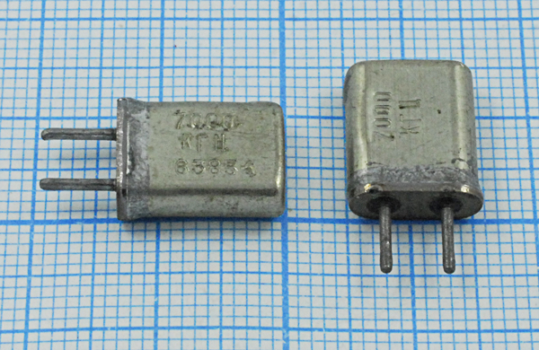 7000 \HC25U\\\\МА\1Г --- Кварцевые резонаторы (пьезокерамические, диэлектрические, ПАВ (SAW), резонаторы из других пьезоматериалов)