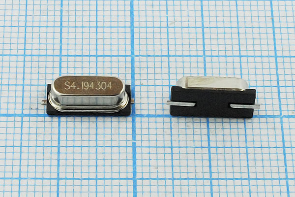 4194,304 \SMD49S4\30\ 20\ 20/-20~70C\49S-SMD\1Г (S --- Кварцевые резонаторы (пьезокерамические, диэлектрические, ПАВ (SAW), резонаторы из других пьезоматериалов)