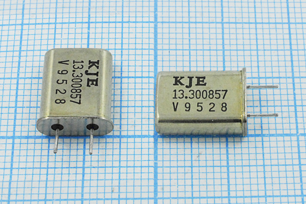 13300,857 \HC49U\\\\\1Г 5мм (KJE 13.300857) --- Кварцевые резонаторы (пьезокерамические, диэлектрические, ПАВ (SAW), резонаторы из других пьезоматериалов)