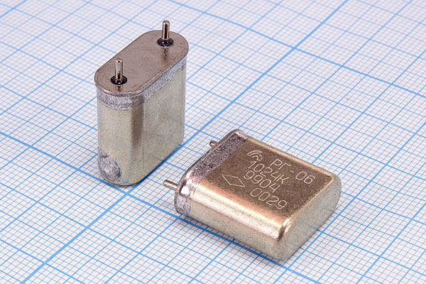1024 \HC6U\S\\\РГ06БА\1Г 4мм  (РГ-06 1024К) --- Кварцевые резонаторы (пьезокерамические, диэлектрические, ПАВ (SAW), резонаторы из других пьезоматериалов)