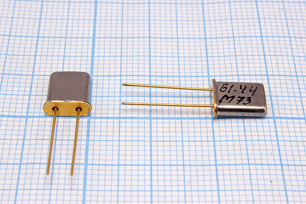 61440 \UM1\S\\\\3Г --- Кварцевые резонаторы (пьезокерамические, диэлектрические, ПАВ (SAW), резонаторы из других пьезоматериалов)