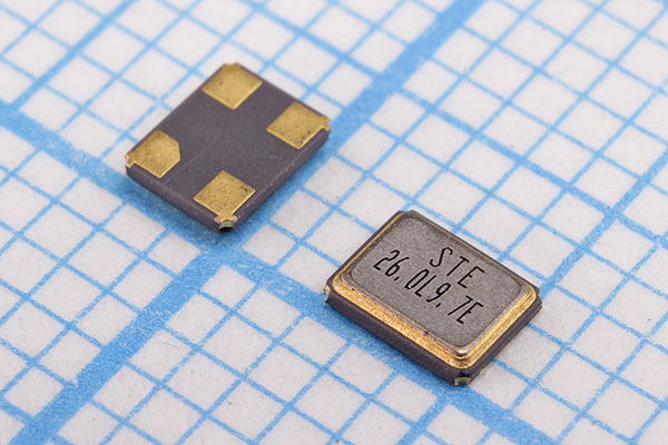 26000 \SMD03225C4\ 9,7\ 10\ 15/-40~85C\S3225\1Г --- Кварцевые резонаторы (пьезокерамические, диэлектрические, ПАВ (SAW), резонаторы из других пьезоматериалов)
