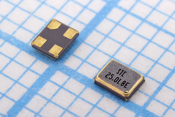 25000 \SMD02016C4\ 8\ 10\ 15/-40~85C\S2016\1Г --- Кварцевые резонаторы (пьезокерамические, диэлектрические, ПАВ (SAW), резонаторы из других пьезоматериалов)