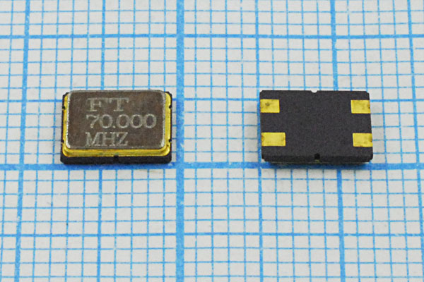 70000 \SMD07050C4\20\ 30\ /-20~70C\\3Г (FT) --- Кварцевые резонаторы (пьезокерамические, диэлектрические, ПАВ (SAW), резонаторы из других пьезоматериалов)