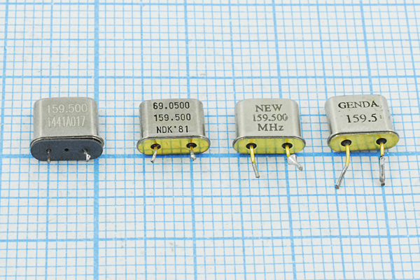 159500 \UM5\\\\\бу [69050] (разная) --- Кварцевые резонаторы (пьезокерамические, диэлектрические, ПАВ (SAW), резонаторы из других пьезоматериалов)