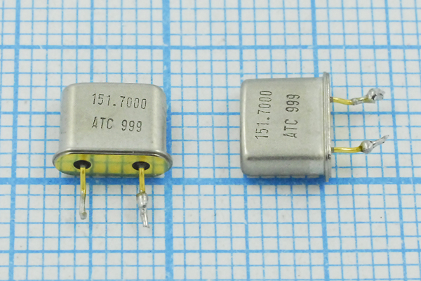 151700 \UM5\\\\\ бу ATC --- Кварцевые резонаторы (пьезокерамические, диэлектрические, ПАВ (SAW), резонаторы из других пьезоматериалов)