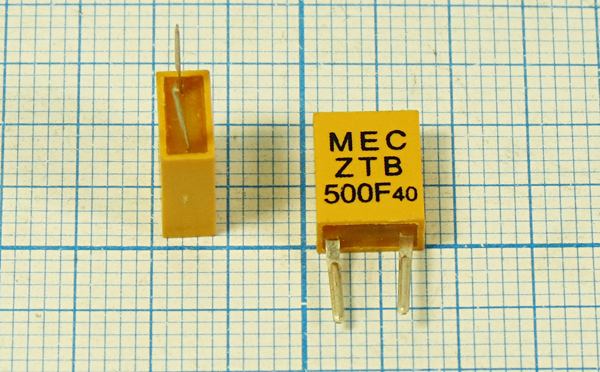 500 \C07x4x09P2\\\\ZTB500F40\2P-2 [15,68] --- Кварцевые резонаторы (пьезокерамические, диэлектрические, ПАВ (SAW), резонаторы из других пьезоматериалов)