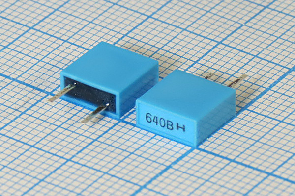640 \C08x3,5x08P2\\3000\5000/-40~85C\KBR640B\2P-1 --- Кварцевые резонаторы (пьезокерамические, диэлектрические, ПАВ (SAW), резонаторы из других пьезоматериалов)