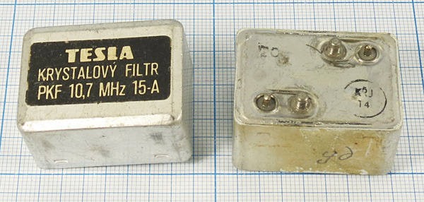 ф 10700 \пол\ 15/6\37x27x20\\PKF10,7M-15A\8пор\ --- Кварцевые фильтры (диэлектрические, пьезокерамические, ПАВ (SAW), ФЭМ, фильтры из других пьезоматериалов)