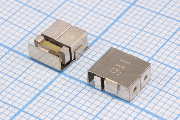 ф 1589000 \пол\38000\D07666C3\3C\DFF1589P38DB\2пор --- Кварцевые фильтры (диэлектрические, пьезокерамические, ПАВ (SAW), ФЭМ, фильтры из других пьезоматериалов)