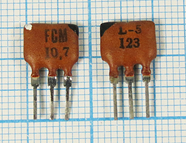 ф 10760 \пол\\SFEL\3P\FCM10,7\(L-5 123) --- Кварцевые фильтры (диэлектрические, пьезокерамические, ПАВ (SAW), ФЭМ, фильтры из других пьезоматериалов)