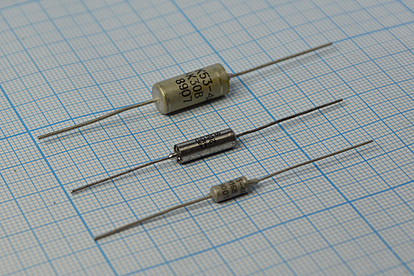 кэ     0,68\  6,3\AXI 3x 8\\+85\Nb\2L\К53-4АВ\1985 --- Конденсаторы электролитические