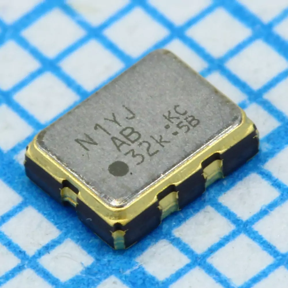 гк 32,768 \TCXO\SMD03225C8\CM\3,3В\NR3225SA\NDK --- Кварцевые генераторы