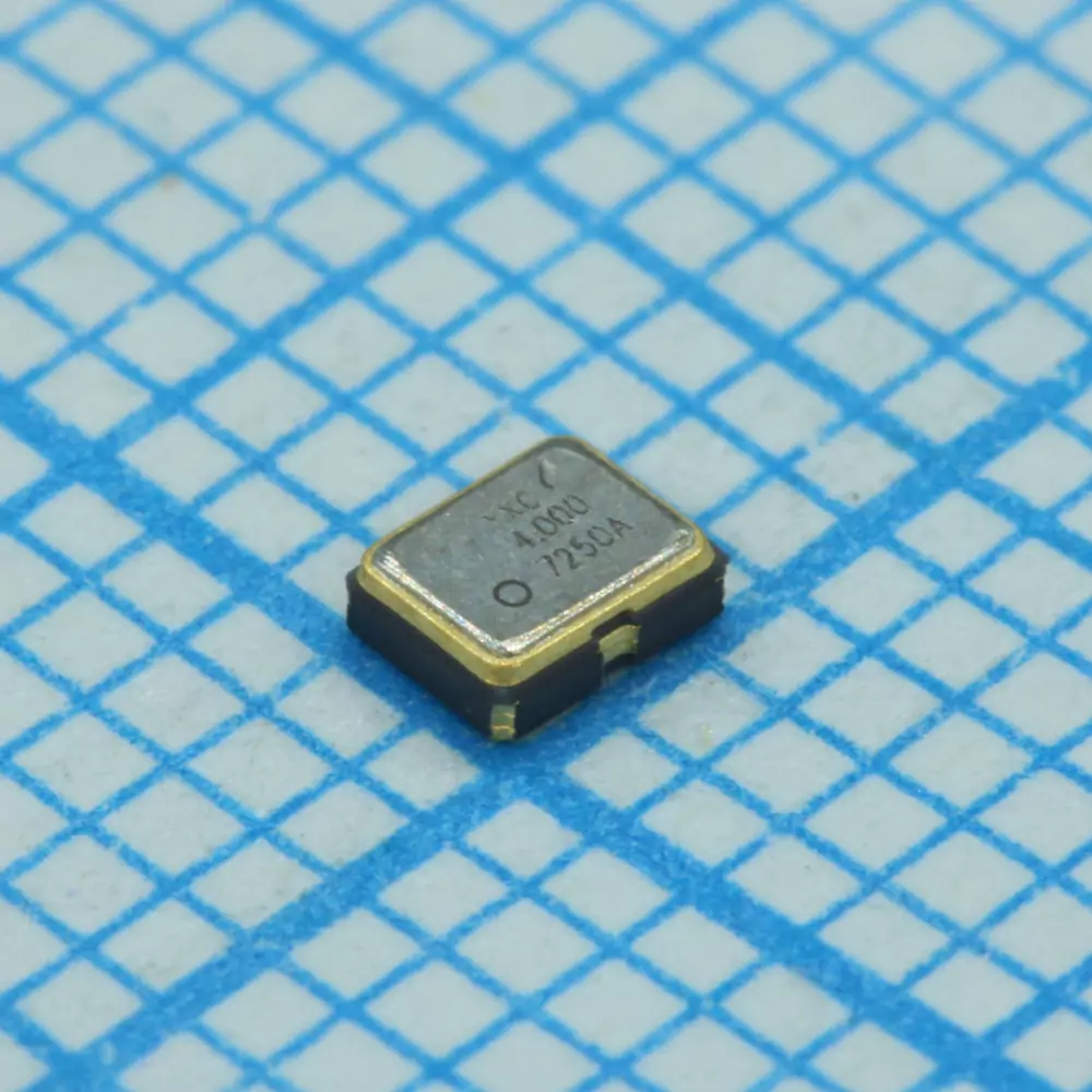 гк 4000 \\SMD02520C4\CM\3,3В\YSO690PR\YXC --- Кварцевые генераторы