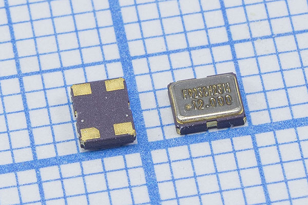 гк 12000 \TCXO\SMD03225C4\CM\3,3В\FT3HN\FOX --- Кварцевые генераторы