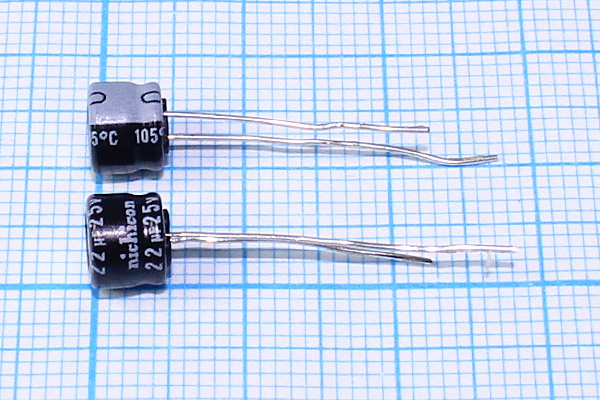 кэ    22\ 25\ 6x 5\20\+105C\Al\2L\UMT\NICHICON --- Конденсаторы электролитические