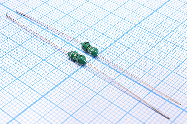 индук   1,8мкГн\ 0,655А\AXI3,0x 6,0\\\\\EC24\ --- Дроссели(катушки индуктивности)