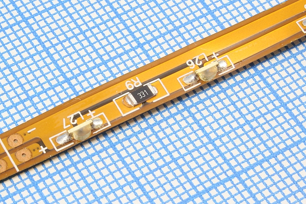СДЛ\лента\ 12В\кр\\SMD1206\\\\RS5000RC боков --- Светодиоды на поверхностный монтаж постоянного свечения (SMD светодиоды)